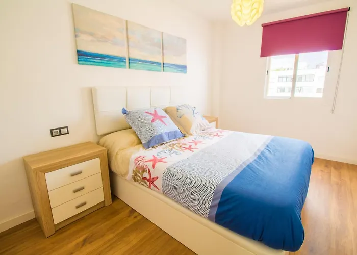 Beautiful Apartment Recently Renovated With Wifi And A C